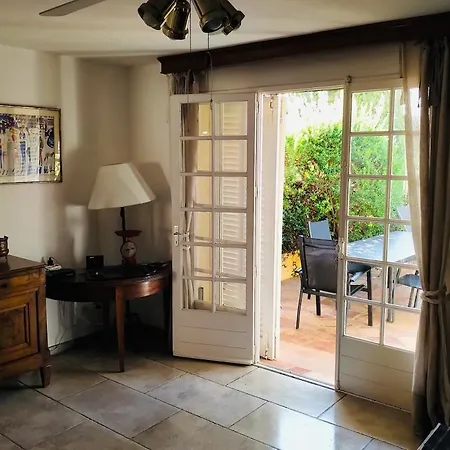 Maison Les Lauriers Roses Vue Sur Le Maquis De Porquerolles 度假居 耶尔